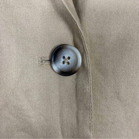 Evereve Grayson Short Sleeve Blazer - Picture 9 of 10